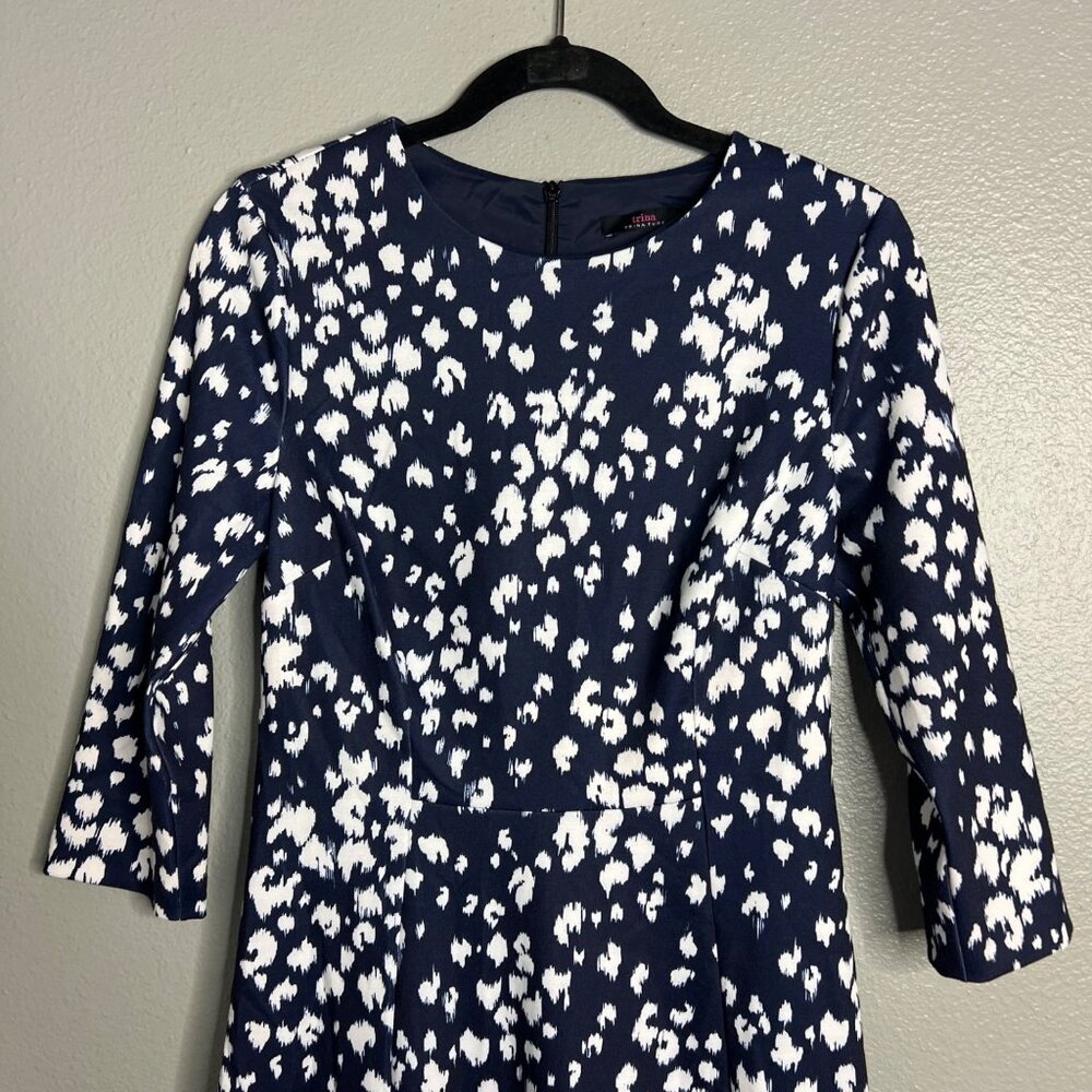 NWOT Trina Turk Navy & White Printed Mini Dress 3/4 Sleeve Fit and Flare 2 - Picture 3 of 8